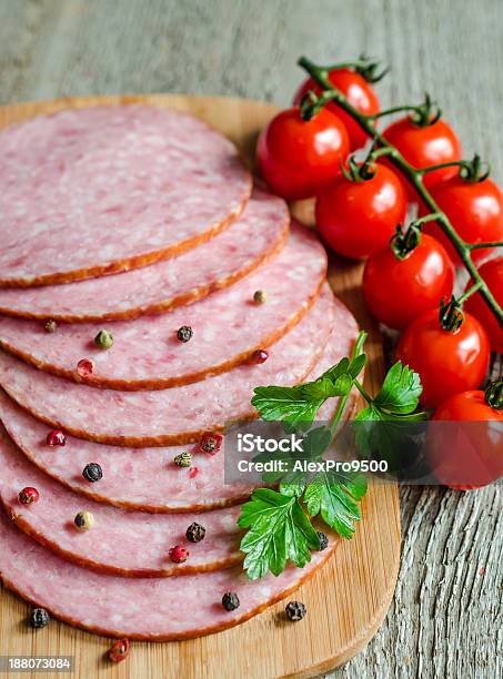 Foto de Salame Fatiado e mais fotos de stock de Carne - Carne, Carne de Porco, Comida