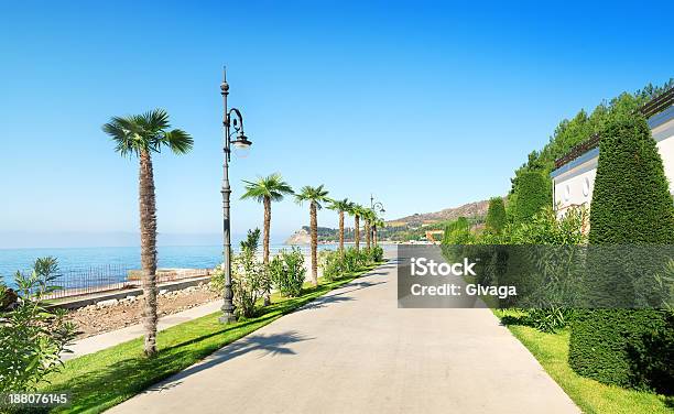 Красивая Promenade — стоковые фотографии и другие картинки Асфальт - Асфальт, Без людей, Береговая линия