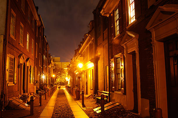 istock Elfreth's Alley at Night 188092750