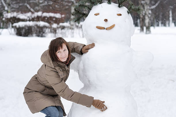 istock Woman having fun in winter 188092752