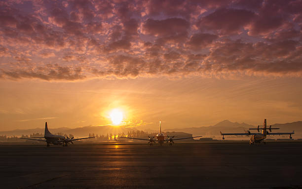 Airport at sunrise Gorgeous sunrise at the Abbotsford International Airport. abbotsford canada stock pictures, royalty-free photos & images