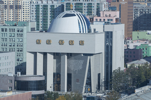 State Duma and Statue of St. George the victorious