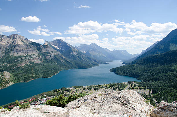 istock Waterton Lakes National Park 188140253