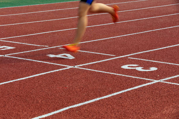 istock legs of a long distance runne 1882092064