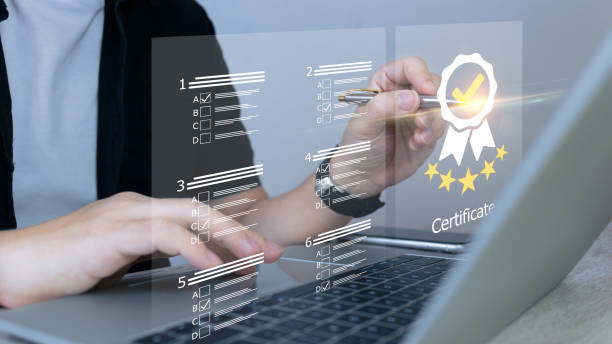 Online digital audit survey form. Businessman Take an assessment for certificate, questionnaire, evaluation, Choosing the right answer in the exam, filling out an online survey form.