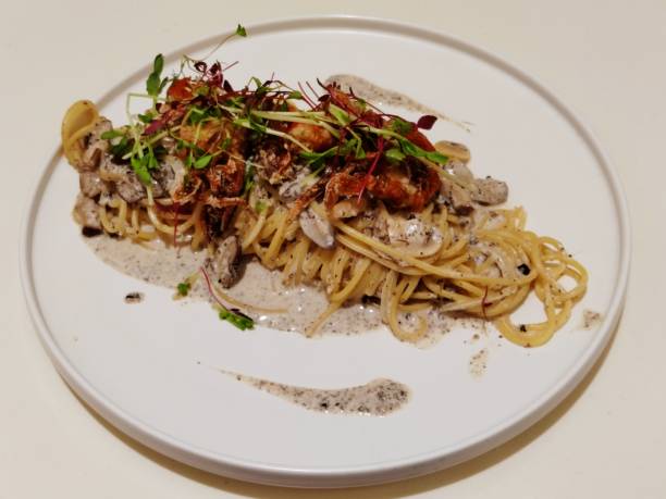 istock Soft-shell Crab Spaghetti in Truffle Cream Sauce 1882422613