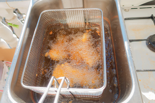 Preparation of fried fish