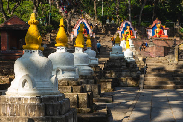 swayambhunath in kathmandu, nepal - swayambhunath stock-fotos und bilder