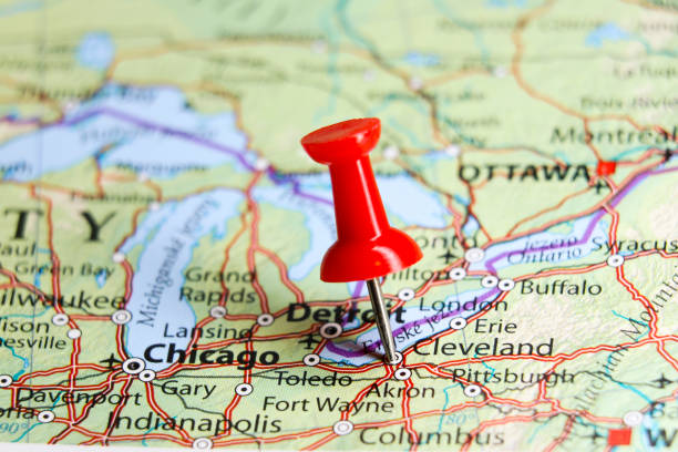 istock Cleveland, Ohio pin on map 1884953966