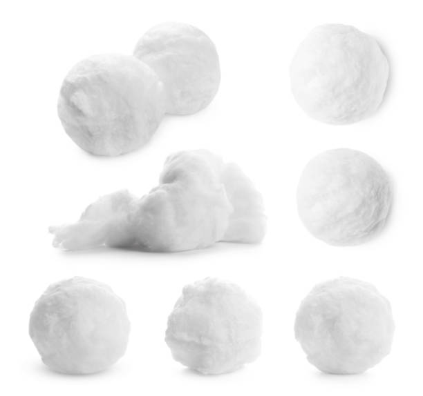 istock Balls of soft fluffy cotton isolated on white, set 1885673186