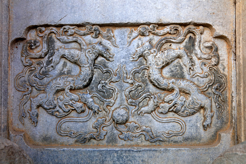 Ancient Chinese rock carving technology