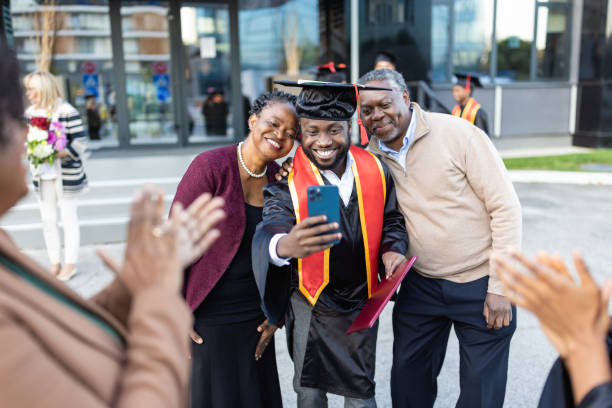istock Graduation University. Proud parents 1887050584