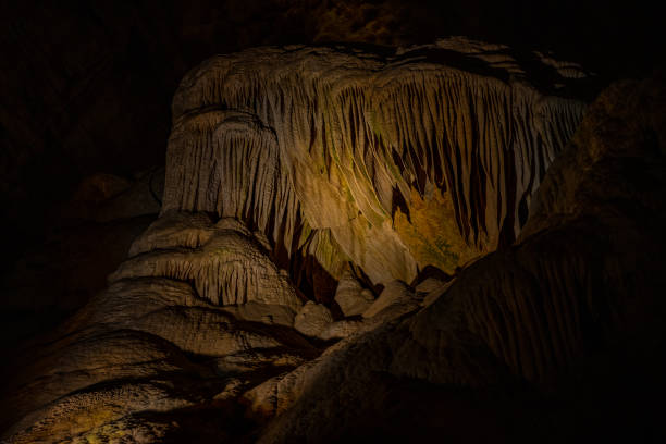 istock Whales Mouth Formation In Carlsbad Caverns 1887198002
