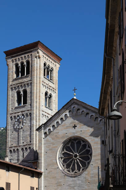 istock Cathedral of Santa Maria Assunta in Como 1887968686