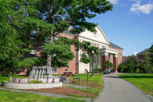 istock University of Maine 1888451275