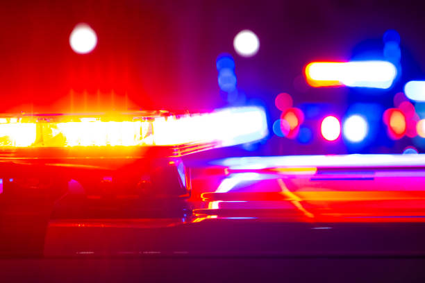 kuvapankkikuvat ja rojaltivapaat kuvat aiheesta yleiset poliisivalot - poliisiauton valot