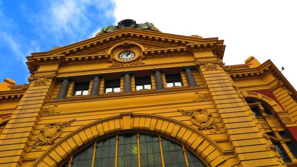 istock Flinders Street Railway Station 1889416612