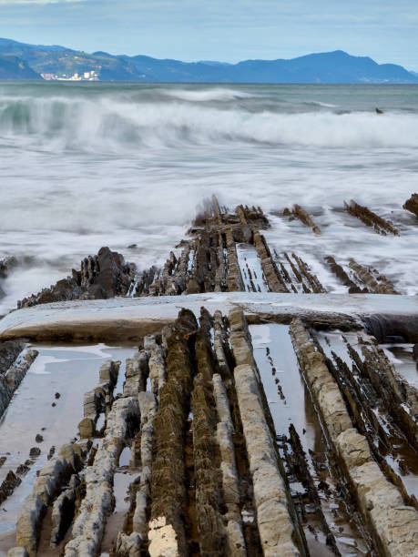 istock Flysch de Zumaia. Guipuzcoa. 1889890955
