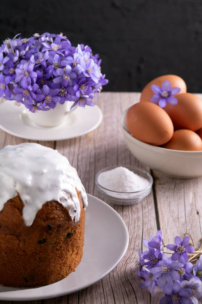 This cultural and festive Easter photography captures a homemade easter cake with a glazed finish. Embracing tradition and celebration, the cake features symbolic eggs