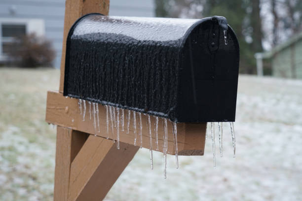 istock Close up on Icicle on the mailbox 1890475533