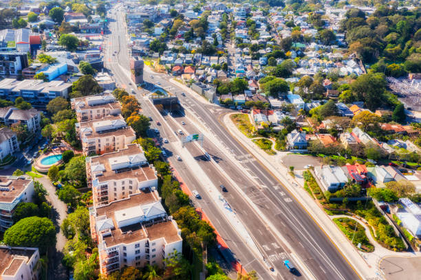 istock D SYdney RI Motorway no sky 1890803313