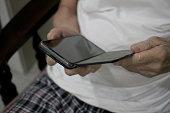 senior-asean-man-with-mobile-phone.jpg?b=1&s=170x170&k=20&c=_mX-amWOfLRGcRiM1ktWZcmf6rqkwz4dVMQxsTfCinQ=
