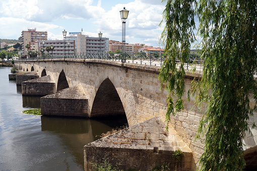 Old Bridge, Ponte Velha, across Tua river, Romanesque-style bridge, built around the turn of 15th and 16th centuries, Mirandela, Portugal