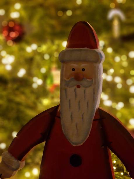 istock Wooden Santa 1892583125