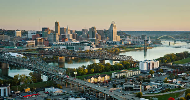 istock Downtown Cincinnati, Ohio from Covington, Kentucky on a Fall Morning - Aerial 1893917444
