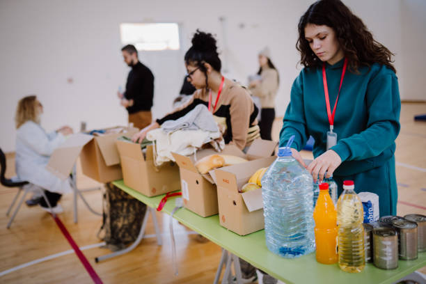 istock Volunteer organise donation 1894190803