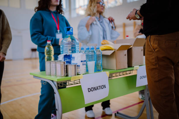 istock Volunteer organise donation 1894195532