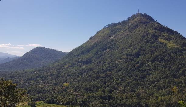 istock Mountain view on a sunny day, Gampola, Srilanka 1894481585