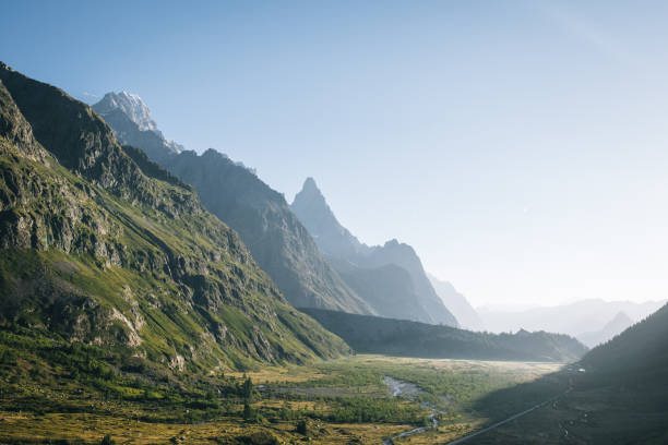 istock Jagged mountain peaks in alpine valley 1894919921