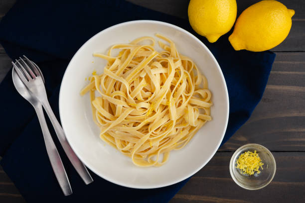 istock Fettuccine with Lemon-Mascarpone Sauce in a Pasta Bowl 1895680788