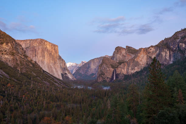 istock Yosemite Landscape in Autumn 1895848110