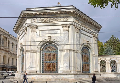 Istanbul, Turkey - October 18, 2023: Burial Place of Ottoman Sultan Abdul Hamid Tomb of Mahmut II Built of Marble and Topped With Ornate Dome at Turbedar Street Fatih.