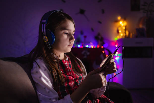 istock Kid's Holiday Entertainment 1897285901