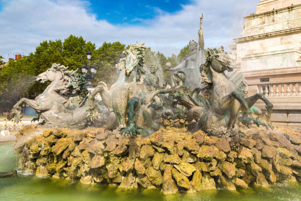 istock Monument aux Girondins in Bordeaux 1898402554