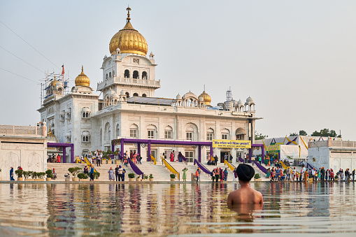 A scenic shot of the Gurudwara Bangla Sahib Ji house of worship in New Delhi, India