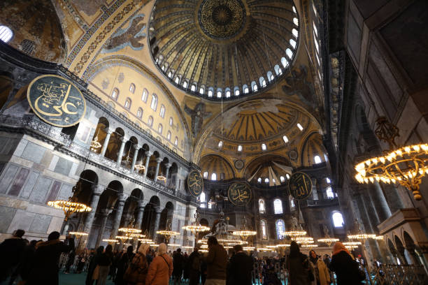 istock 13-12-2023 Istanbul-Türkiye: Hagia Sophia Mosque in Sultanahmet square 1900360611