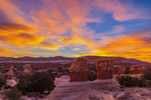 istock Capitol Reef Utah Badlands 1901958134