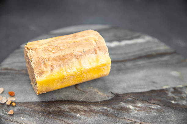 foie gras block  ready to eat eating cooking appetizer meal food snack on the table - block part of french culture traditional culture photos et images de collection