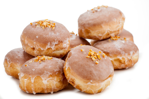 Fat Thursday is a traditional Polish custom. On this day, everyone eats donuts with traditional marmalade filling. The most popular donuts are glazed donuts stuffed with marmalade.
