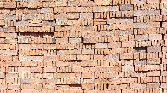 Many brick
