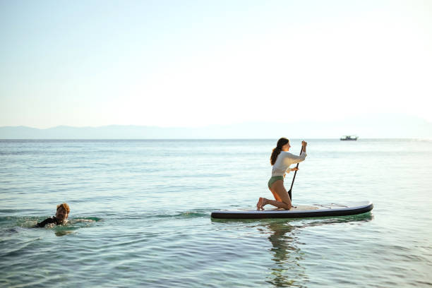 istock I will be your teacher to learn to paddle board 1904523058