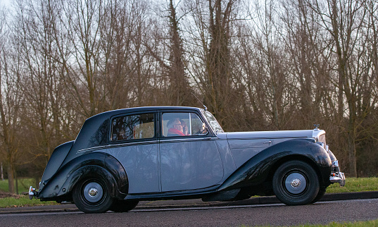 Stony Stratford,UK Jan 1st 2024. 1950 Bentley Mk6 classic car arriving at Stony Stratford for the annual New Years Day vintage and classic vehicle festival.