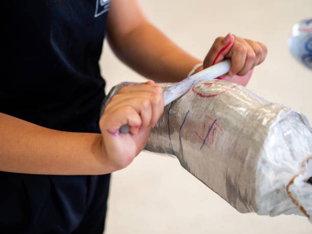 istock Medical personnel working on prosthetics. 1905852321