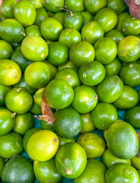 Limes in Brasilia market