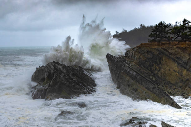 Oregon Coast Winter Strom Crashing Waves 2
