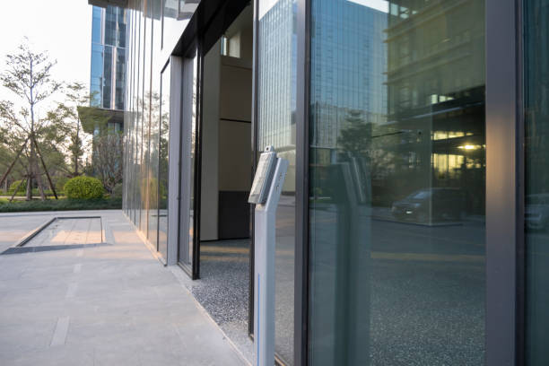 istock Face recognition device at the door of office building 1907547873